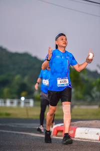 BIB: 6135
                            <button type="button" onclick="openModal(3466194)" class="btn btn-primary btn-sm float-right btn-popup" data-toggle="modal" data-target=".modal-high-quality">
                        <i class="fas fa-shopping-cart"></i> Add to Cart
                    </button>
                                            <button type="button" onclick="isThisMe(3466194, true)" class="btn btn-success btn-sm float-right btn-popup btn-isme hidden" data-toggle="tooltip" data-placement="bottom" title="นี่คือรูปของคุณใช่ไหม คลิกที่นี่เพื่อเอาเข้าอัลบั้ม">
                        <i class="fas fa-plus"></i> Add to album
                    </button>
                    <button type="button" onclick="isThisMe(3466194, false)" class="btn btn-warning btn-sm float-right btn-popup btn-isnotme hidden">
                        <i class="fas fa-ban"></i> Remove from album
                    </button>